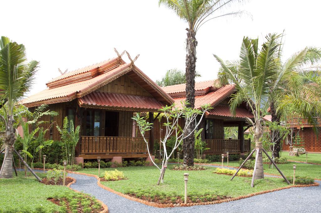 Thalane Palm Paradise Resort Krabi town Rom bilde
